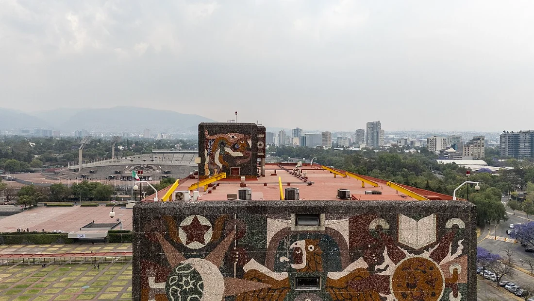 Biblioteca Central de la UNAM, ícono del conocimiento en América Latina.
