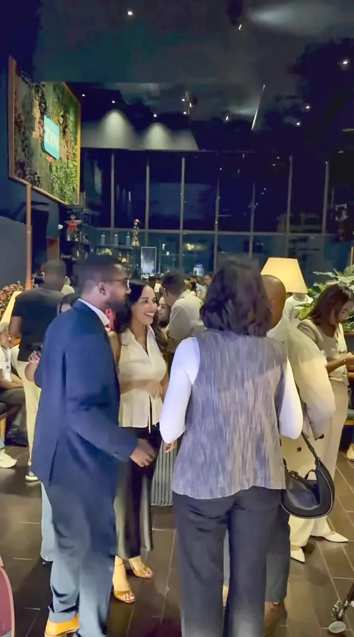 Emprendedores y profesionales conversan durante la inauguración de Dominicana Tech Week 2026.