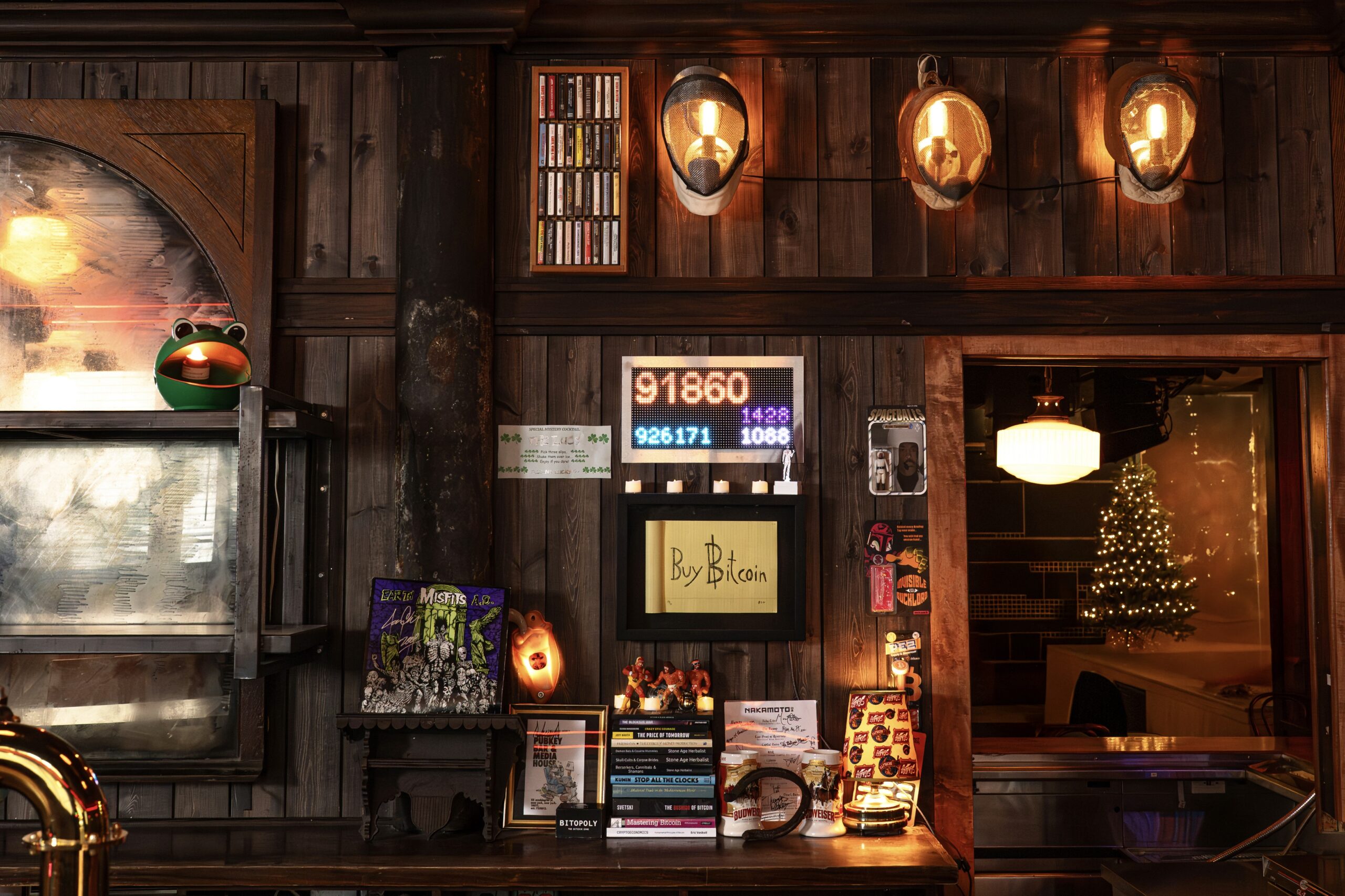 Interior del bar Bitcoin PubKey